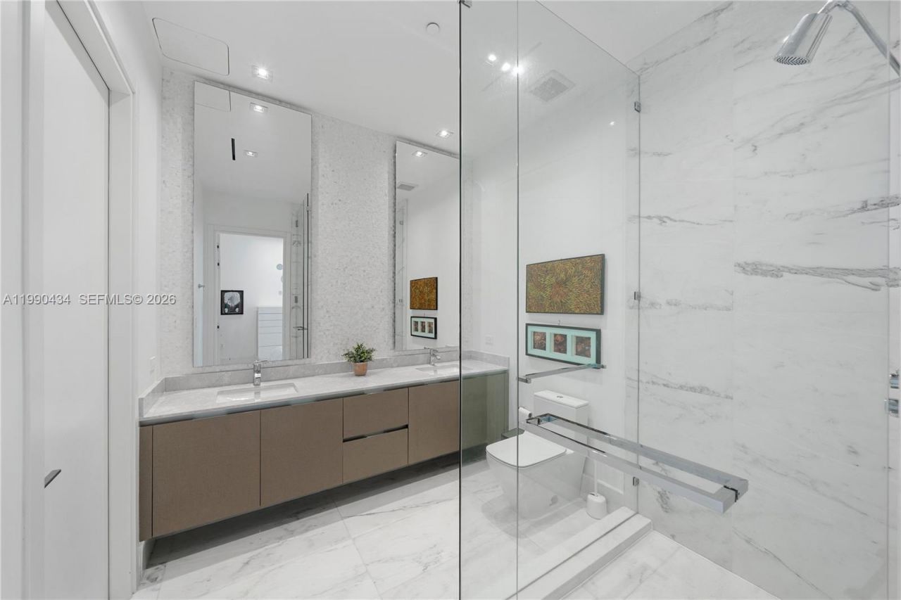 17141 Collins Ave , Unit 1801, Sunny Isles Beach, FL 33160 Photo