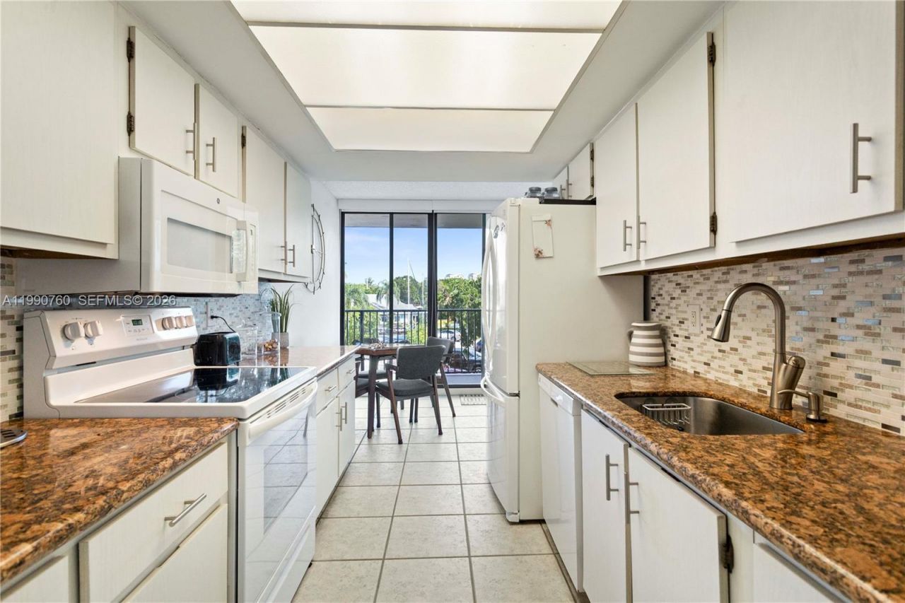 1101 River Reach Dr , Unit 209, Fort Lauderdale, FL 33315 Photo