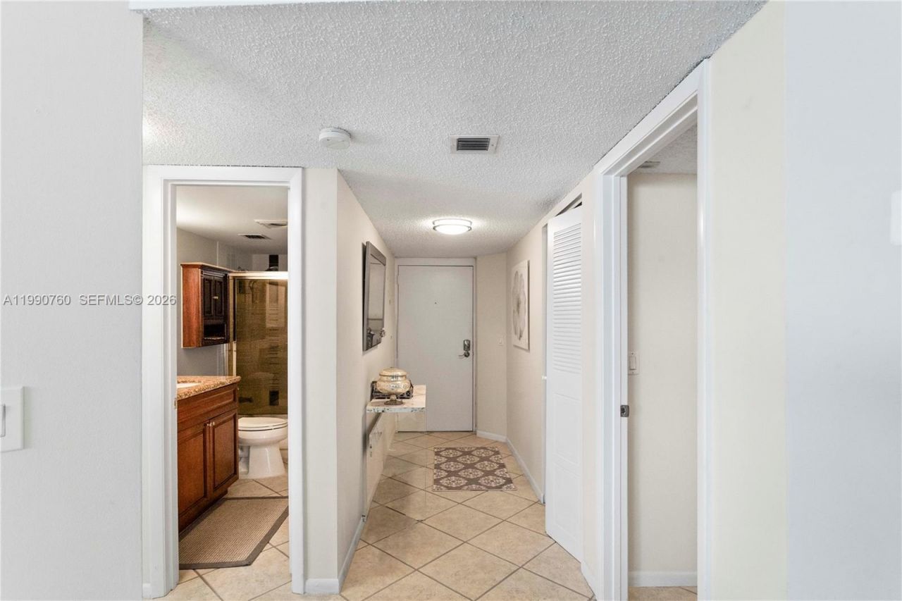 1101 River Reach Dr , Unit 209, Fort Lauderdale, FL 33315 Photo