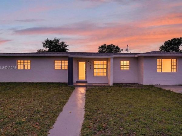 3960 NW 174th St, Miami Gardens, FL 33055