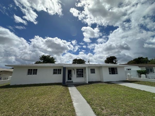 3960 NW 174th St , Miami Gardens, FL 33055