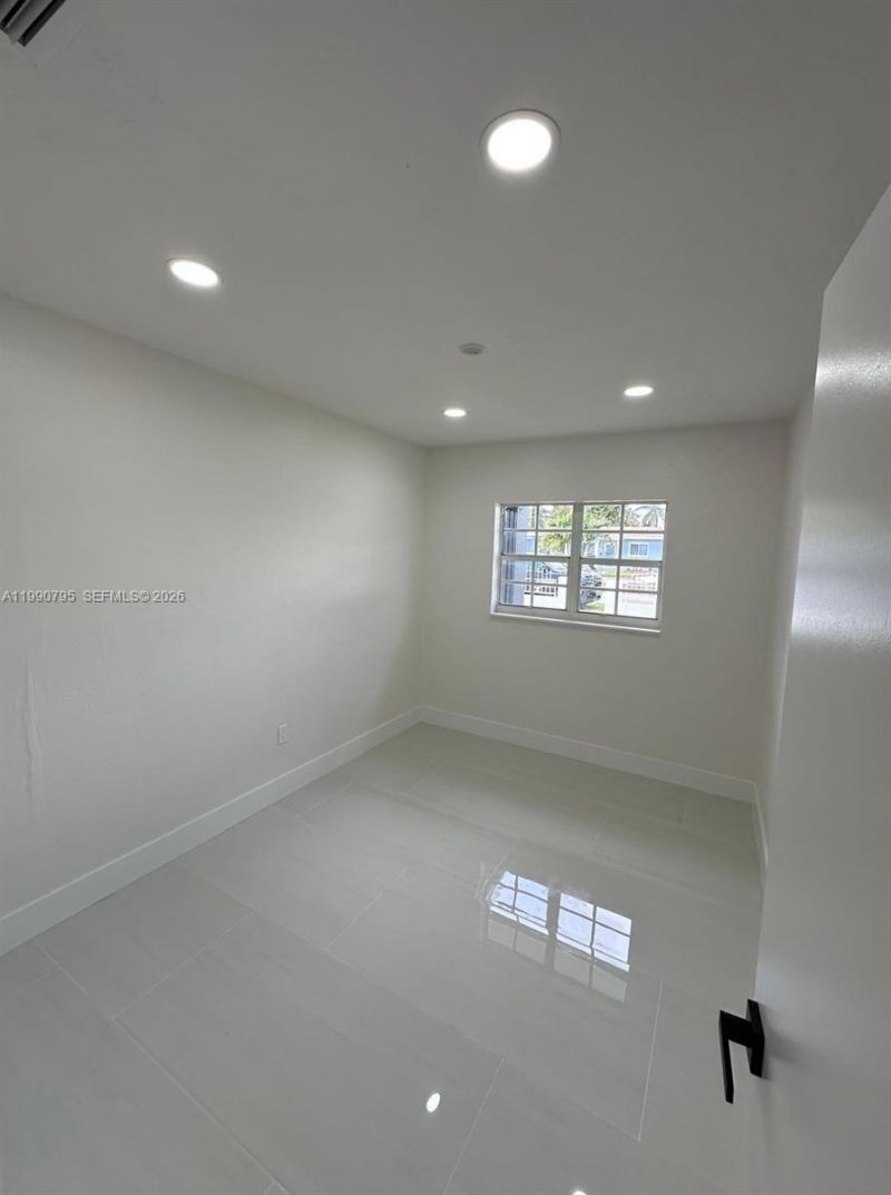 3960 NW 174th St , Miami Gardens, FL 33055 Photo