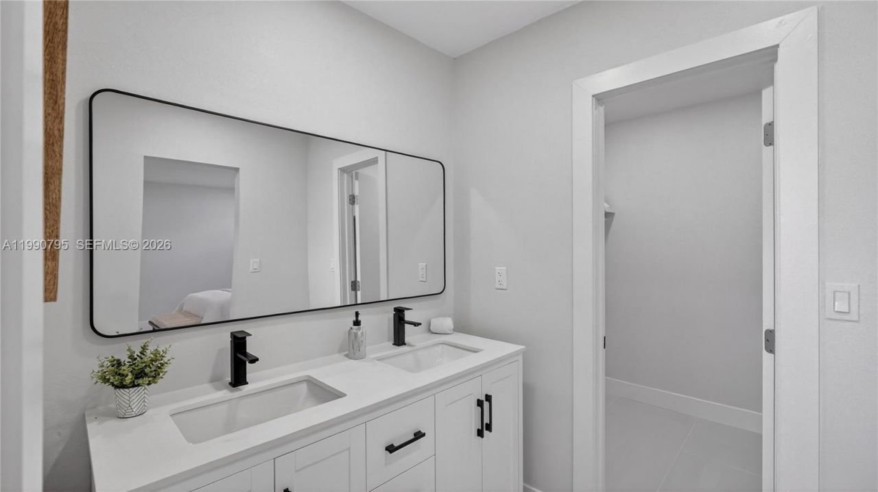 3960 NW 174th St, Miami Gardens, FL 33055 Photo