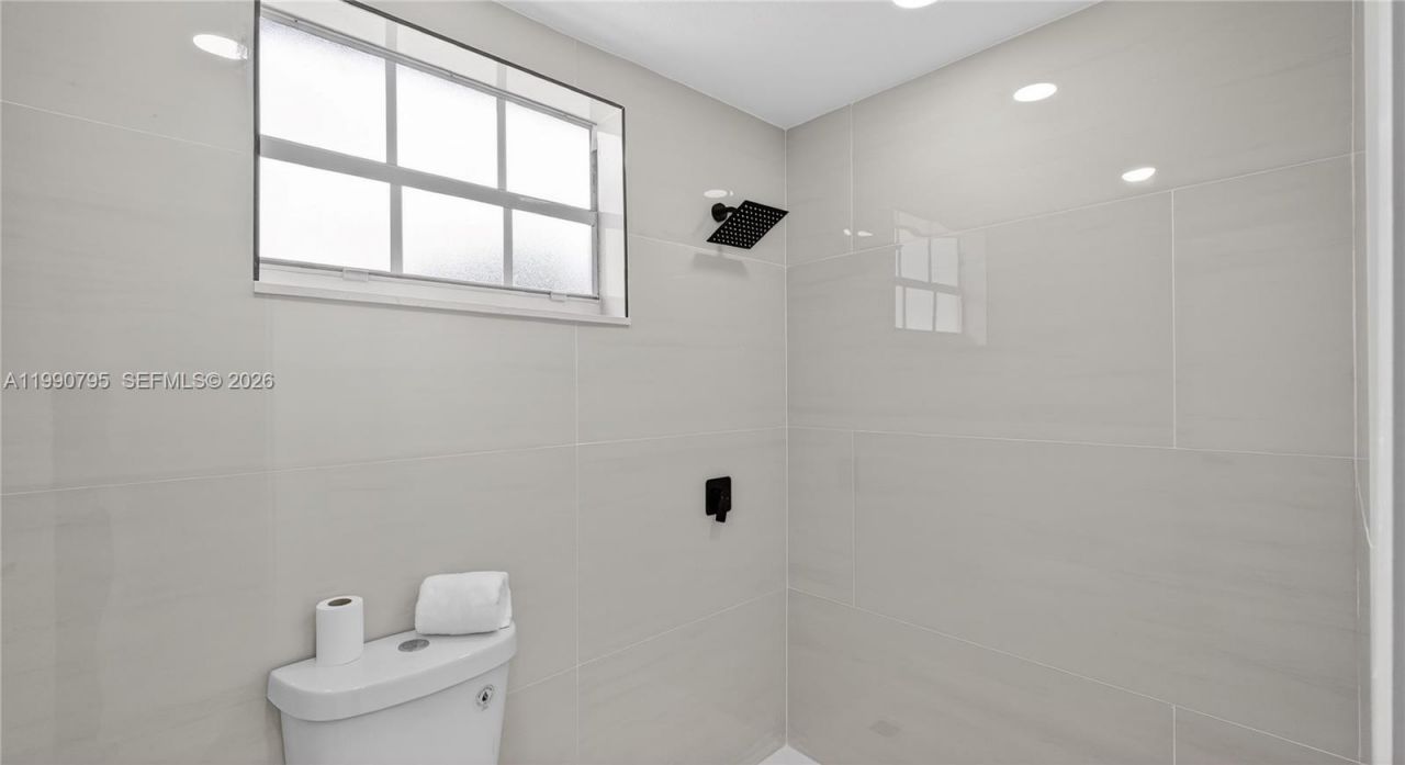 3960 NW 174th St, Miami Gardens, FL 33055 Photo