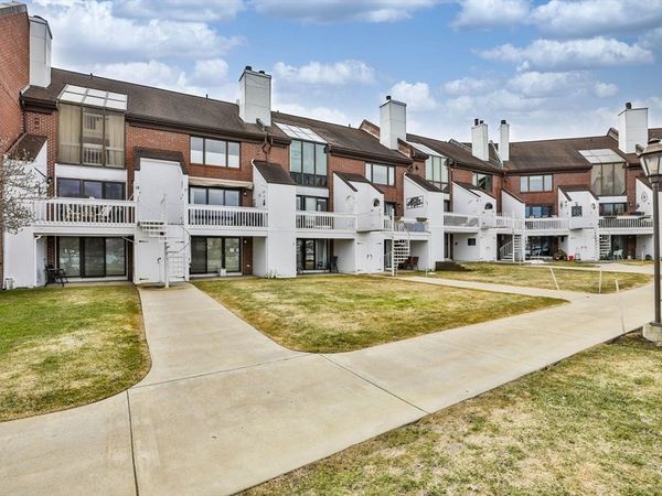 126 Merrimac Street, Unit 18, Newburyport, MA 01950