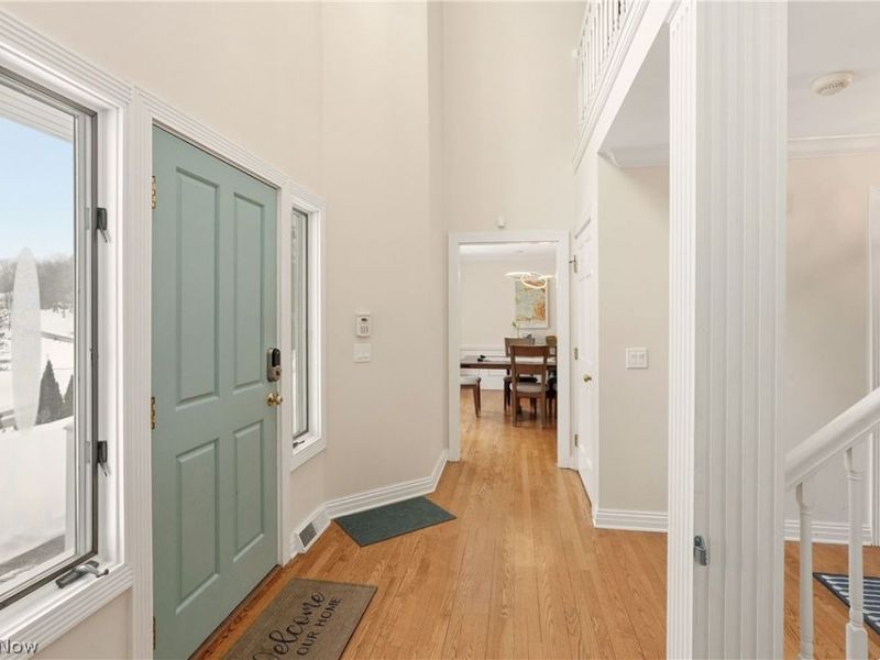 35729 Quartermane Circle, Bentleyville, OH 44139 Photo 2