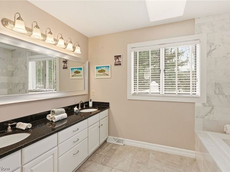 35729 Quartermane Circle, Bentleyville, OH 44139 Photo 21