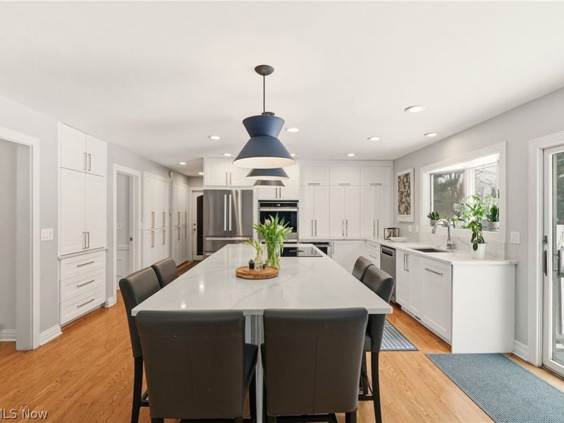 35729 Quartermane Circle, Bentleyville, OH 44139 Photo 4