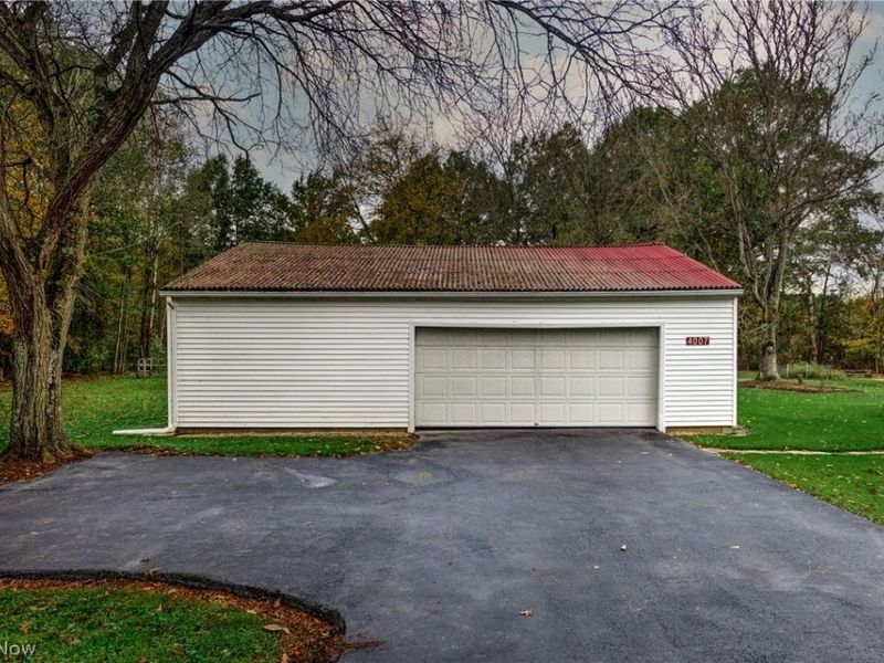 4007 Durst Clagg Road, Cortland, OH 44410 Photo 11