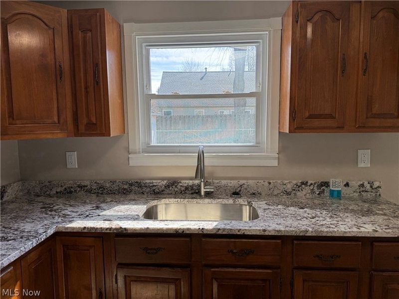 38462 S Beachview Road, Willoughby, OH 44094 Photo 7