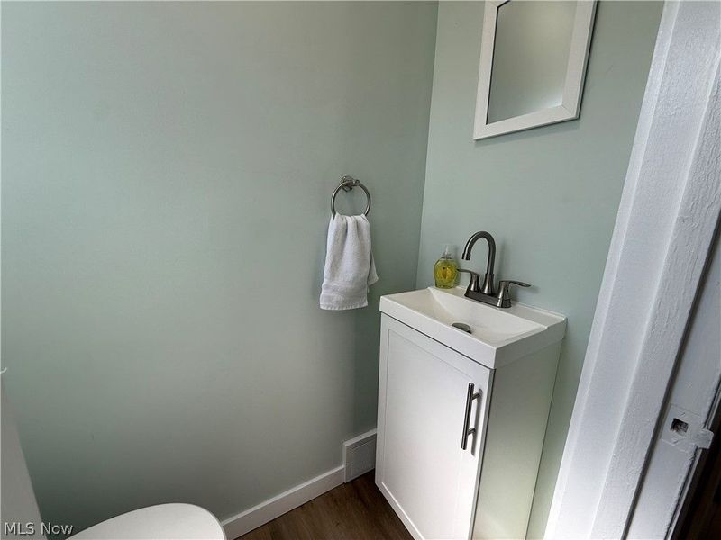 38462 S Beachview Road, Willoughby, OH 44094 Photo 9