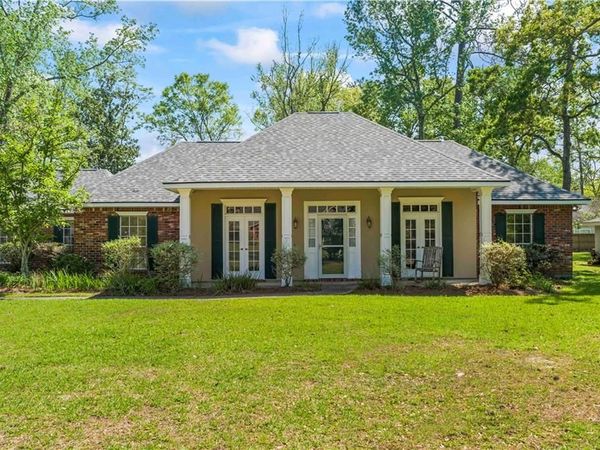 320 GARDEN Avenue, Mandeville, LA 70471