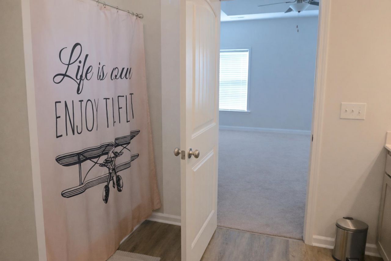 2604 Seaport Circle Photo 11