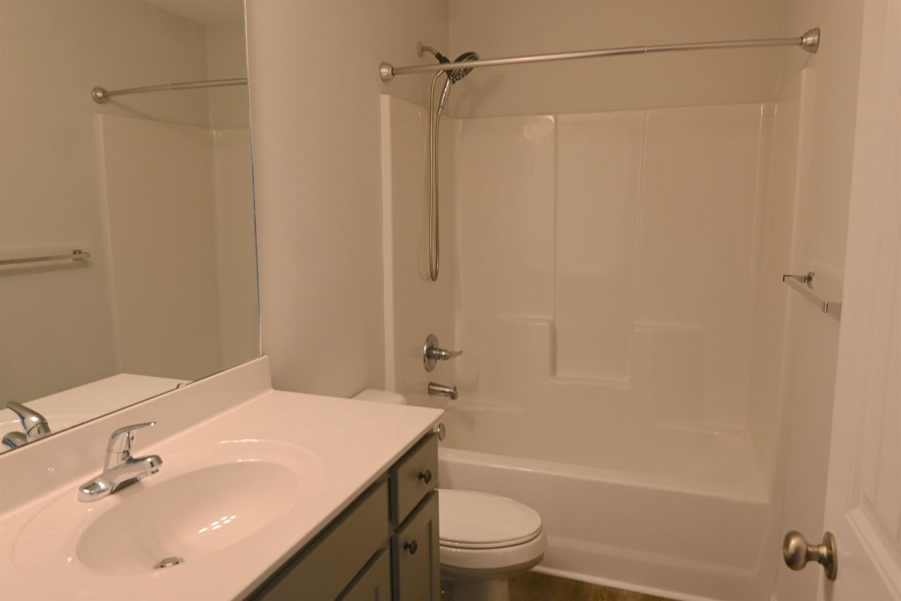 2604 Seaport Circle Photo 18