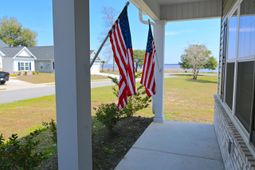 2604 Seaport Circle photo 4