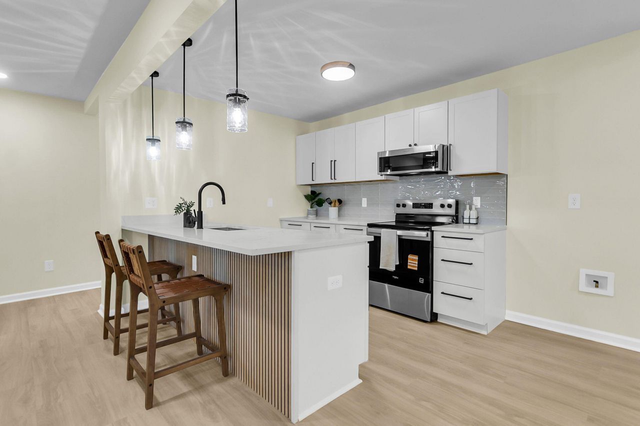 153 Davis Terrace Photo 12