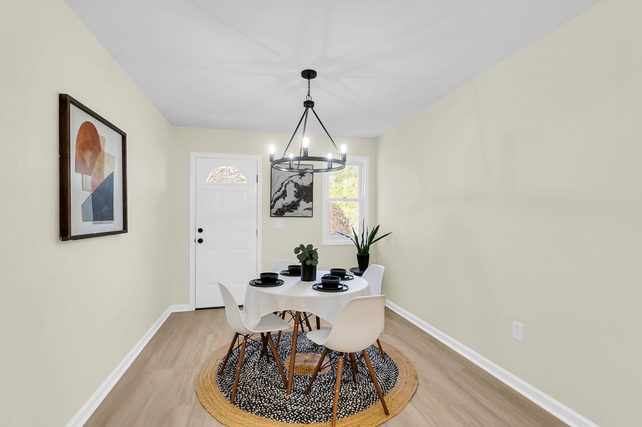 153 Davis Terrace Photo 16