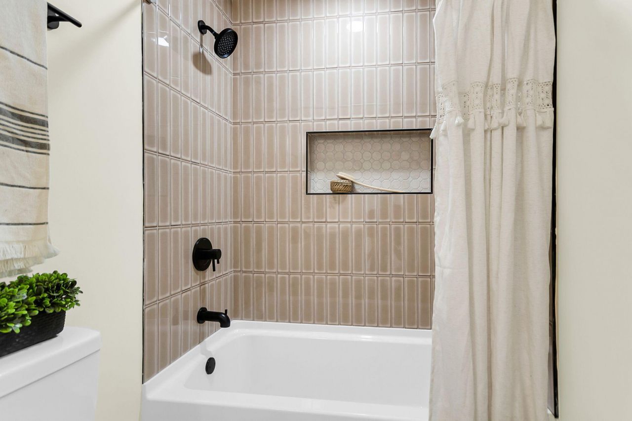 153 Davis Terrace Photo 29