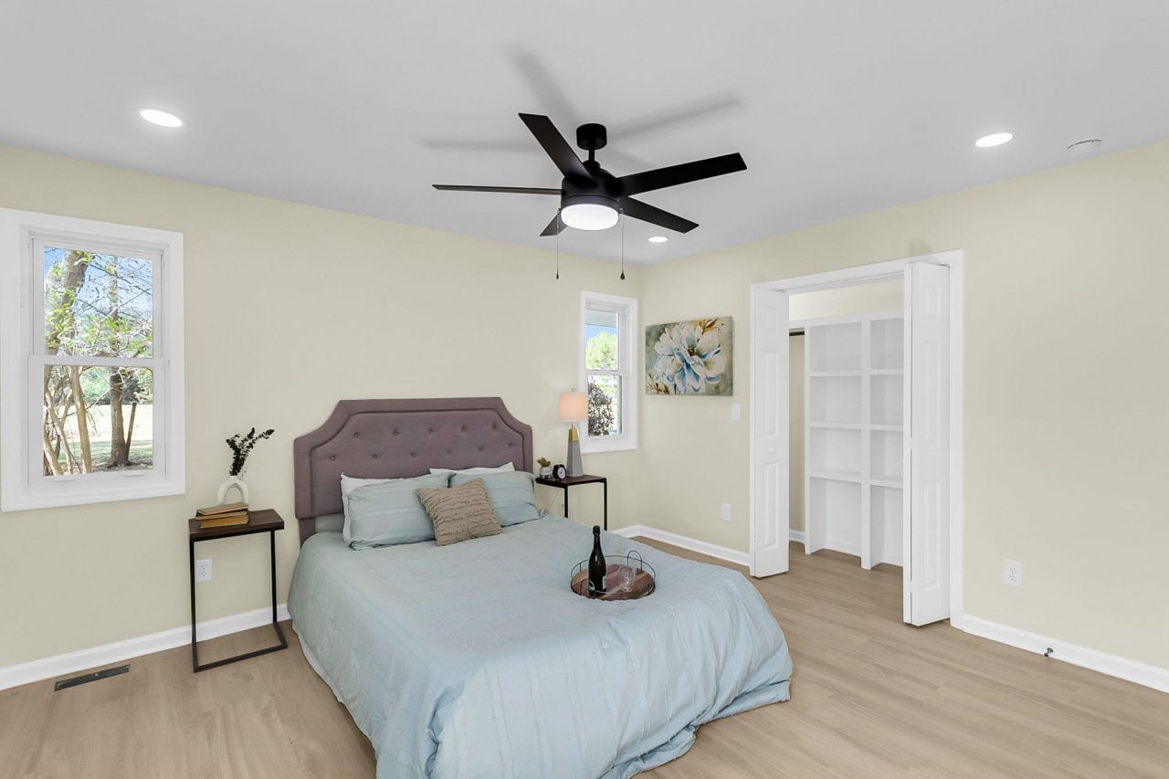 153 Davis Terrace Photo 34