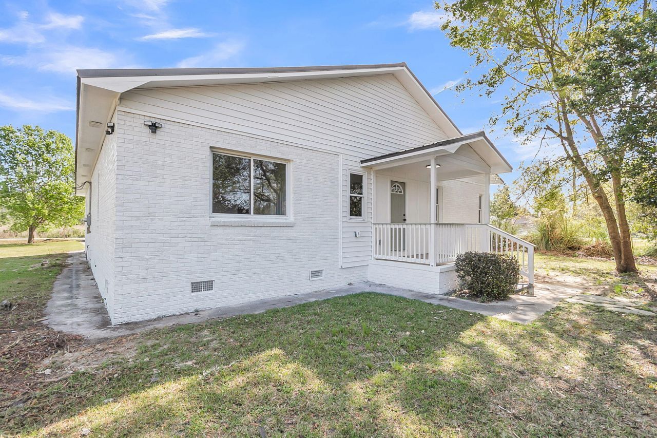 153 Davis Terrace Photo 39