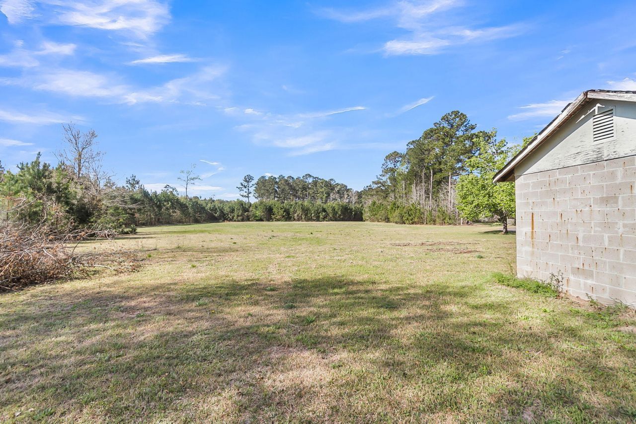 153 Davis Terrace Photo 43