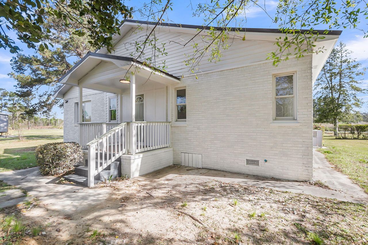 153 Davis Terrace Photo 46