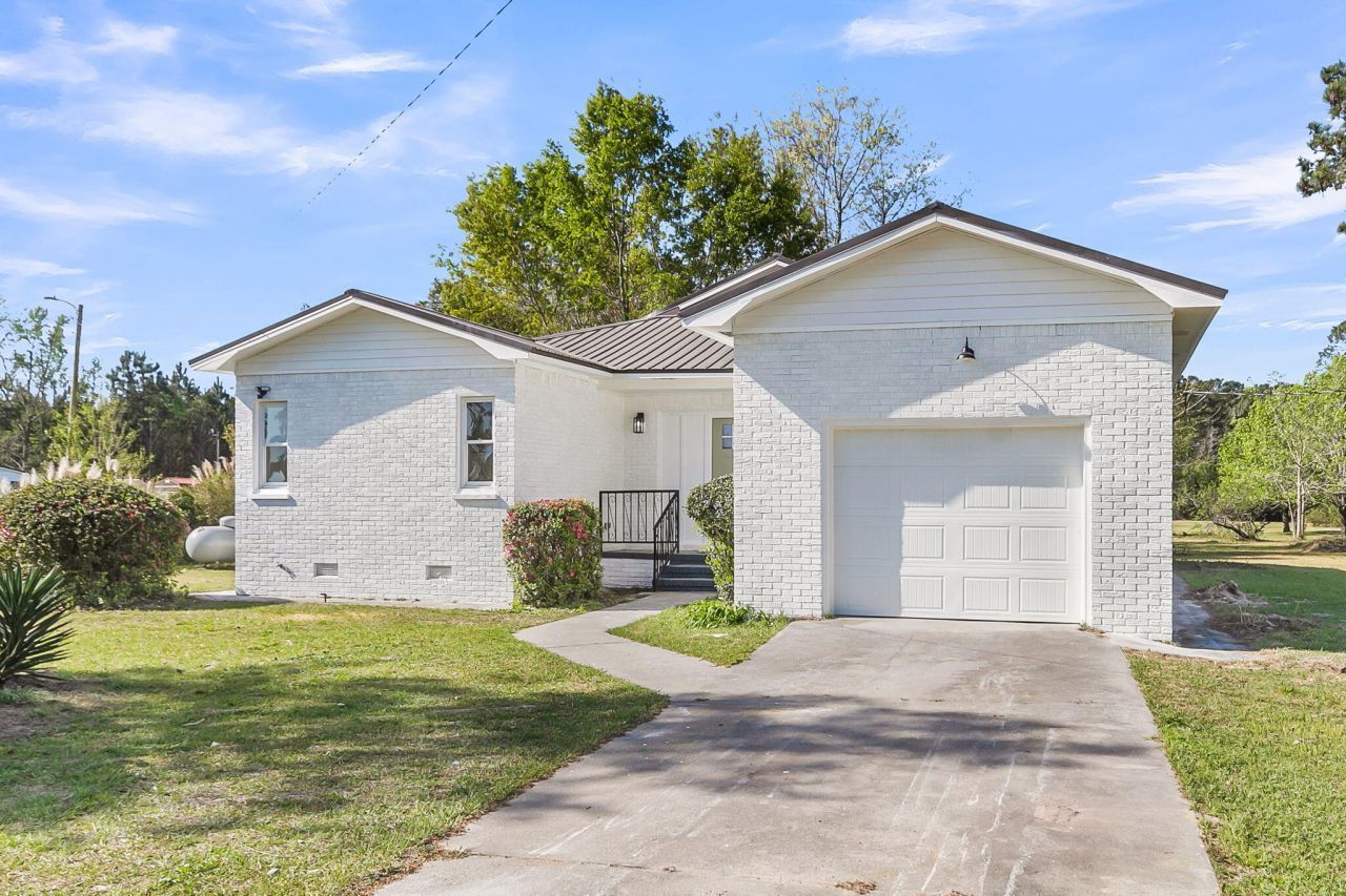 153 Davis Terrace Photo 49