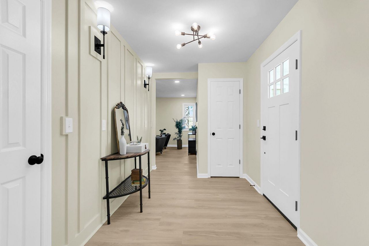 153 Davis Terrace Photo 5