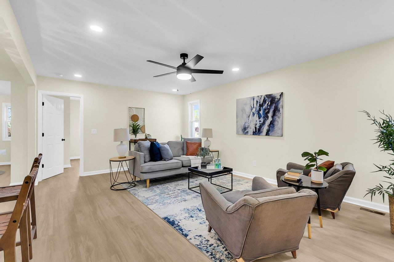 153 Davis Terrace Photo 6