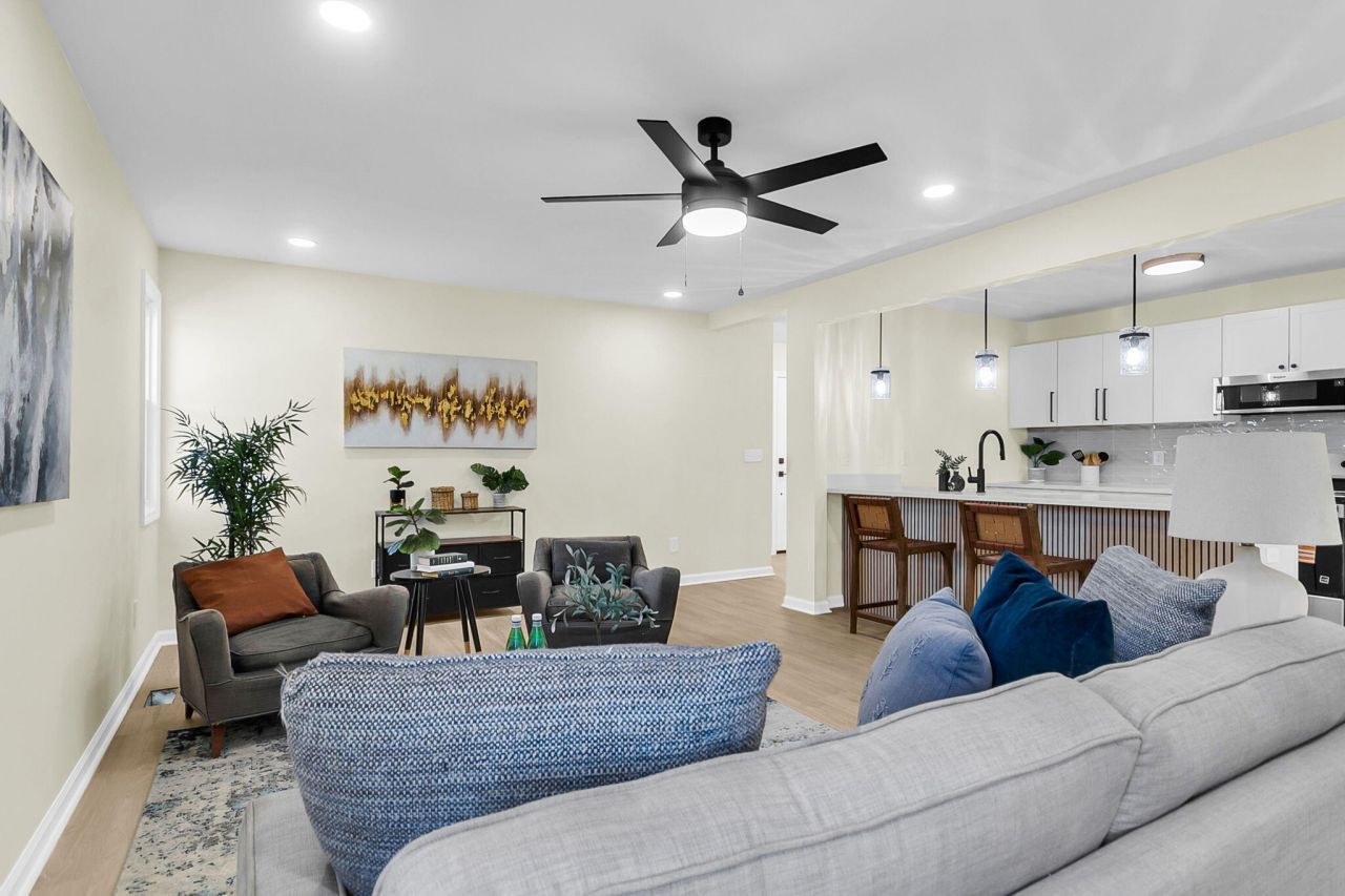 153 Davis Terrace Photo 8