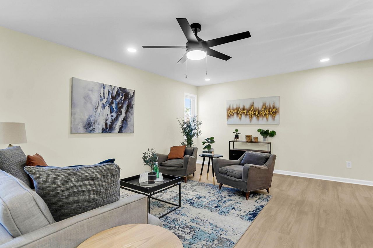 153 Davis Terrace Photo 9