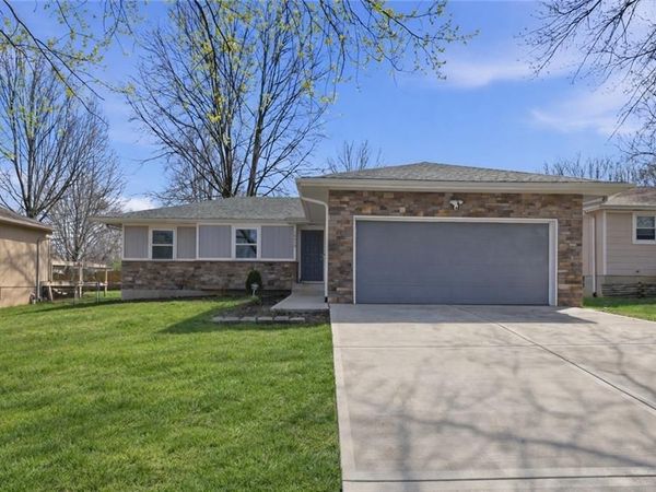 16413 Indian Creek Parkway, Olathe, KS 66062