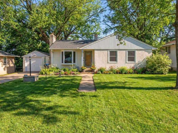 2303 7th Avenue E, North Saint Paul, MN 55109
