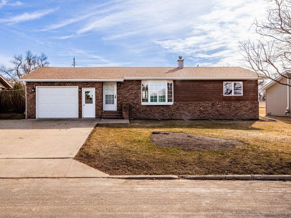 305 Webster Street, Lisbon, ND 58054