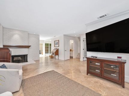 1257 Vanderbilt Way, Sacramento, CA 95825 Photo