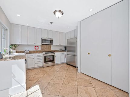 1257 Vanderbilt Way, Sacramento, CA 95825 Photo