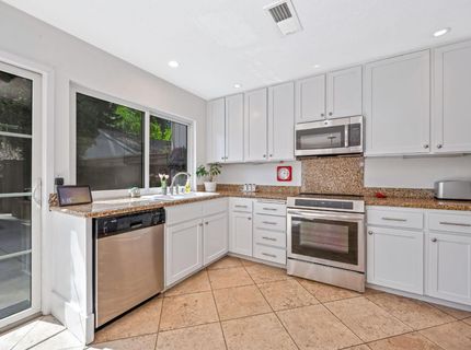 1257 Vanderbilt Way, Sacramento, CA 95825 Photo