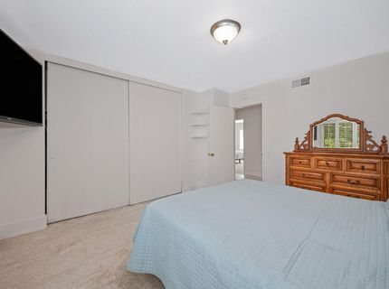 1257 Vanderbilt Way, Sacramento, CA 95825 Photo