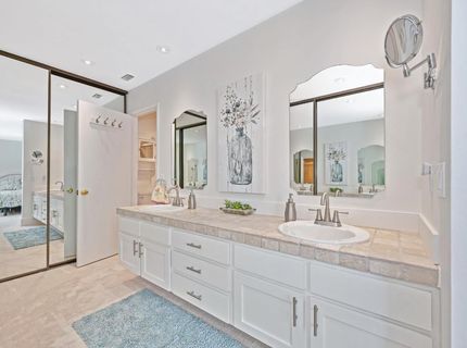 1257 Vanderbilt Way, Sacramento, CA 95825 Photo