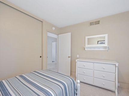 1257 Vanderbilt Way, Sacramento, CA 95825 Photo