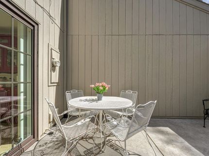 1257 Vanderbilt Way, Sacramento, CA 95825 Photo