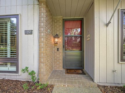 1257 Vanderbilt Way, Sacramento, CA 95825 Photo