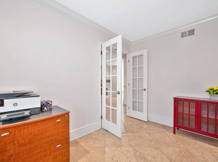 1257 Vanderbilt Way, Sacramento, CA 95825 Photo