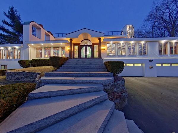 143 High Ridge Road, Manchester, NH 03104