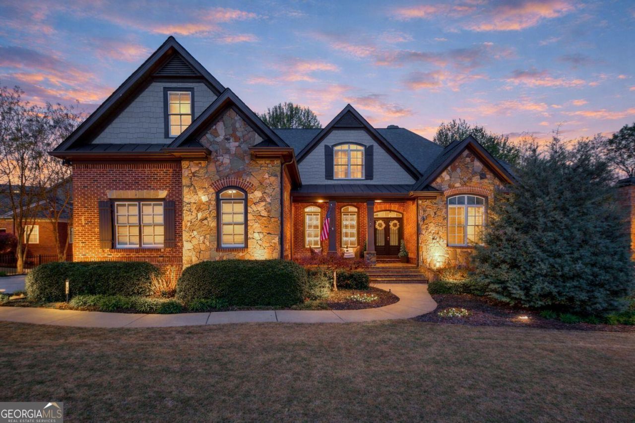 127 Slate Drive, Buford, GA 30518 Main Photo