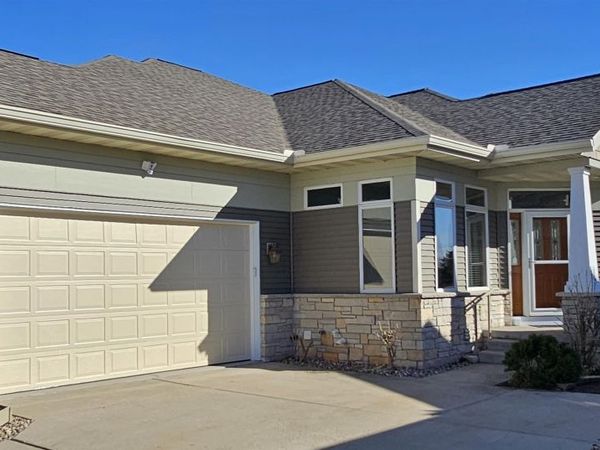 440 Grandview Drive, Waunakee, WI 53597