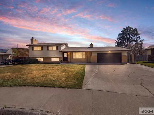 1920 Riviera Circle, IDAHO FALLS, ID 83404