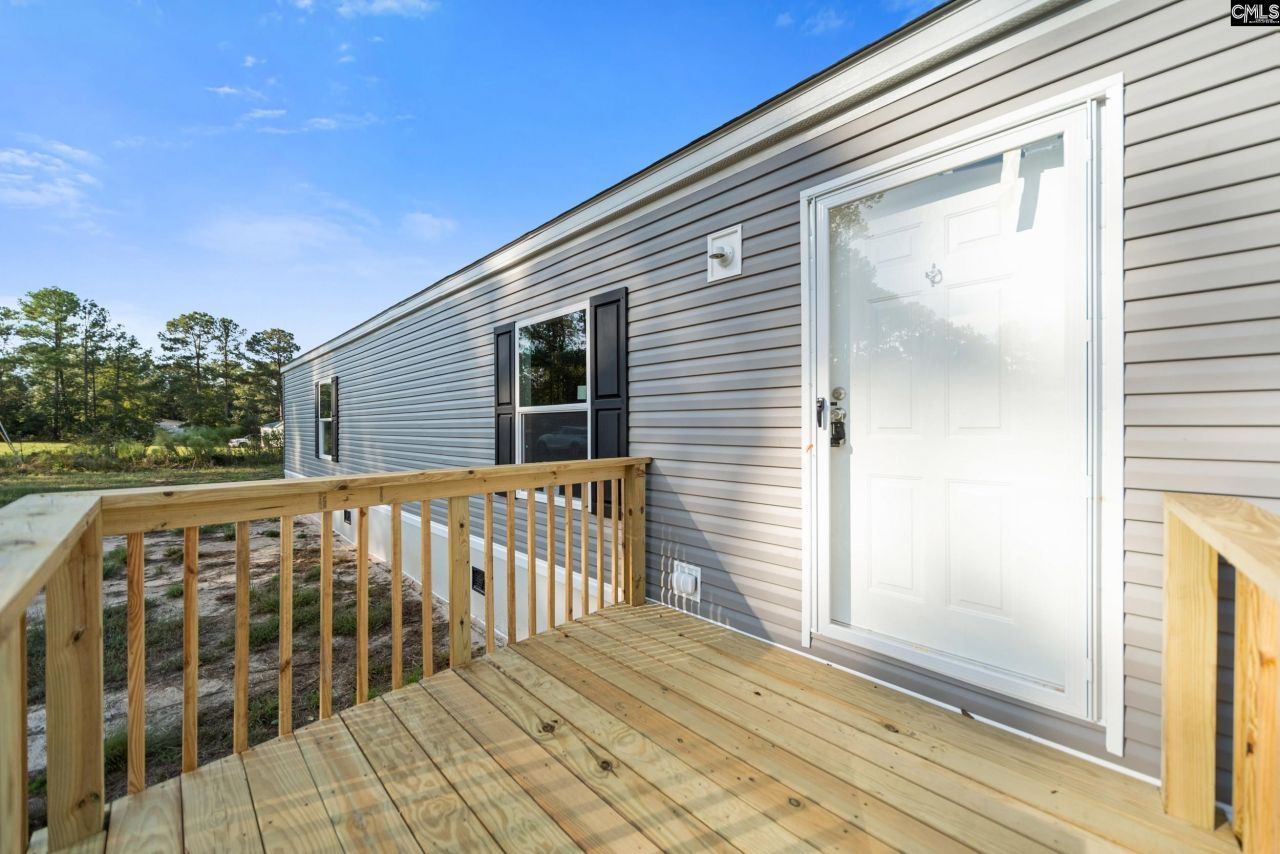 88 Lady Ashley Drive  Photo 6