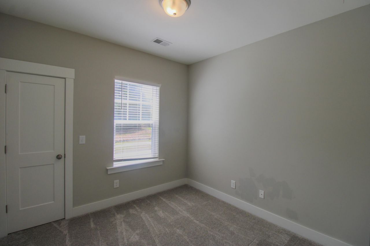 328 Parish Farms Drive Photo 22