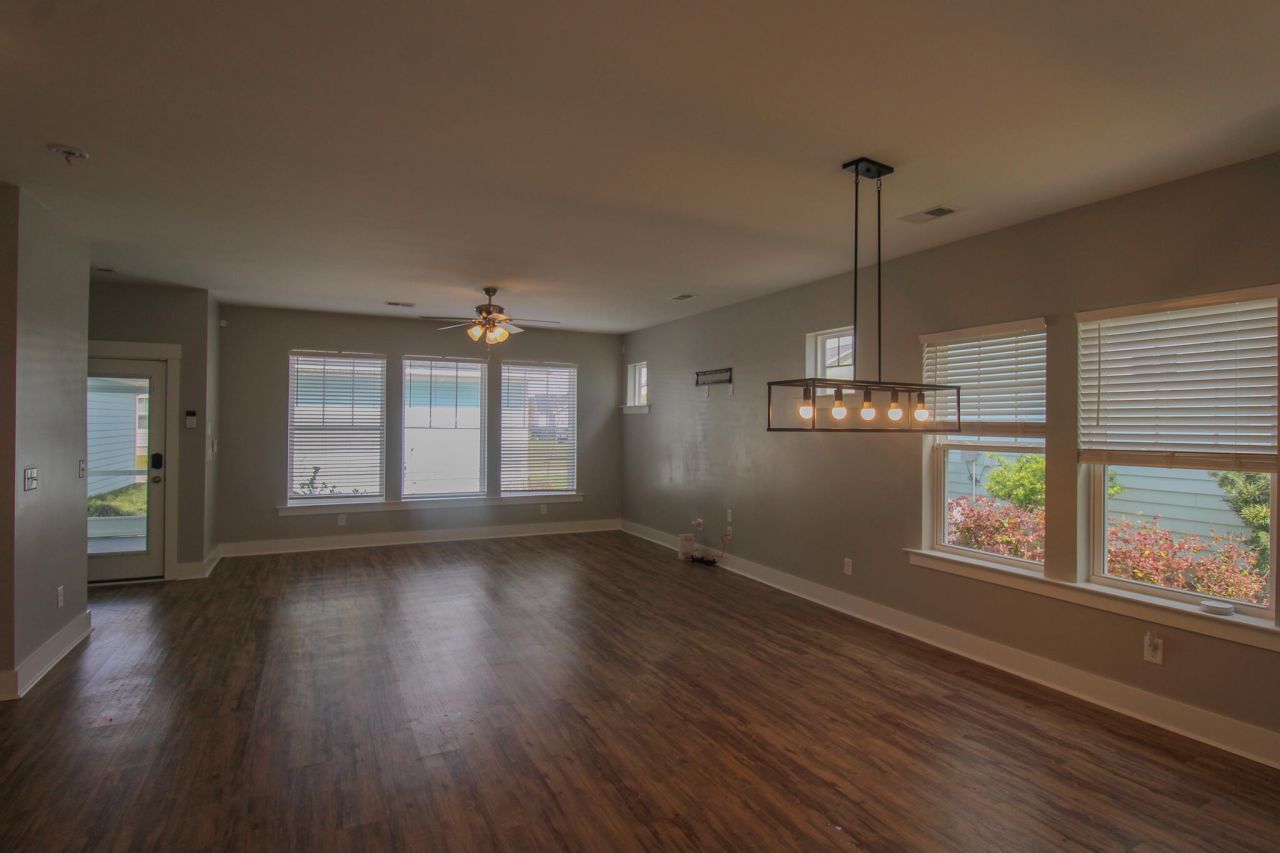 328 Parish Farms Drive Photo 6